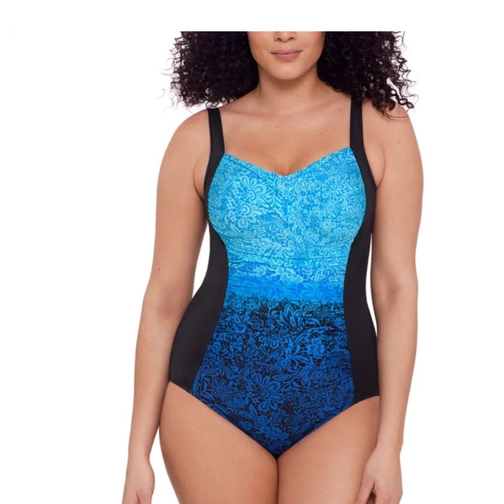 MIRACLESUIT One Piece Swimsuit - Control Slimming Twist Front Mesh